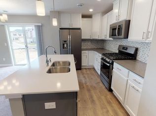 19485 Tamarack Point N, Maple Grove, MN 55311