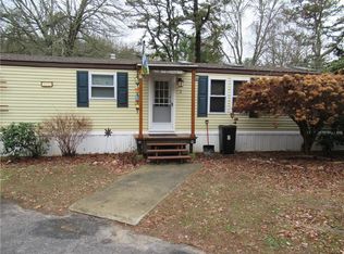 2 Foxtrot Dr, Charlestown, RI 02813