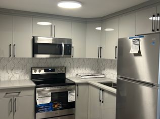 1211 16th Ave NW, Edmonton, AB T6T0S9