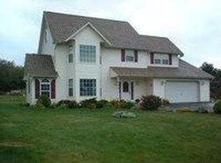 2109 Estates Dr, Blakeslee, PA 18610