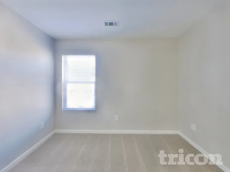 2062 Aragon Ln — Photo 16