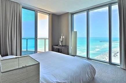 4th image of 17315 Collins Ave #2402
