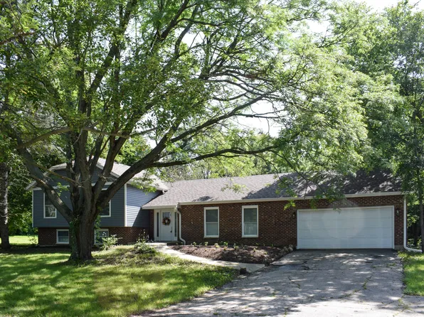 10600 Ridge Ln, Marengo, IL 60152