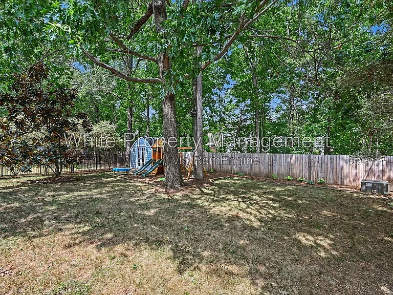 9201 Hanworth Trace Dr — Photo 24