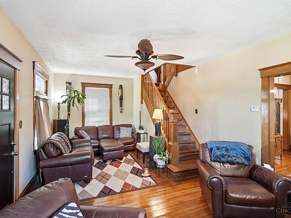 5th image of 709 Oak Ave