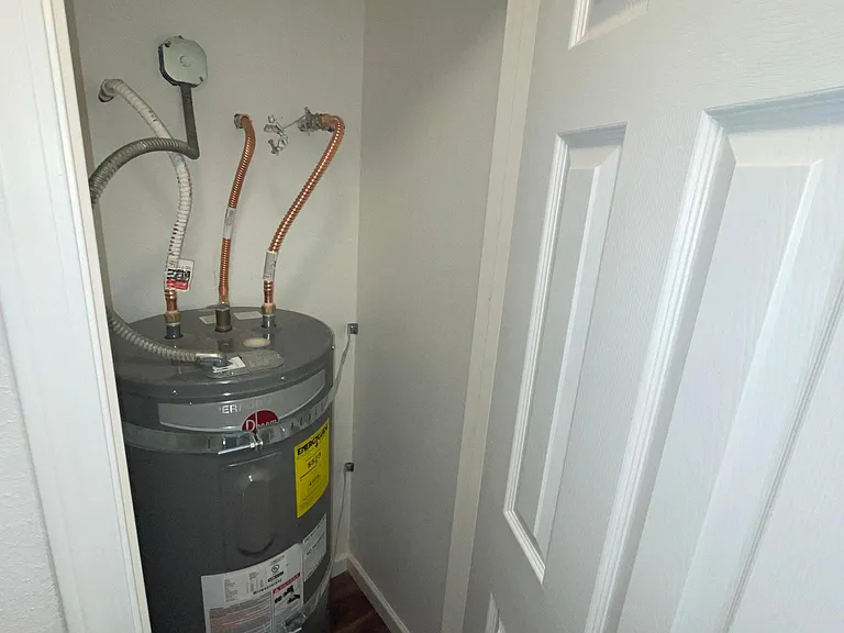 Forest View Apartments — Photo 7