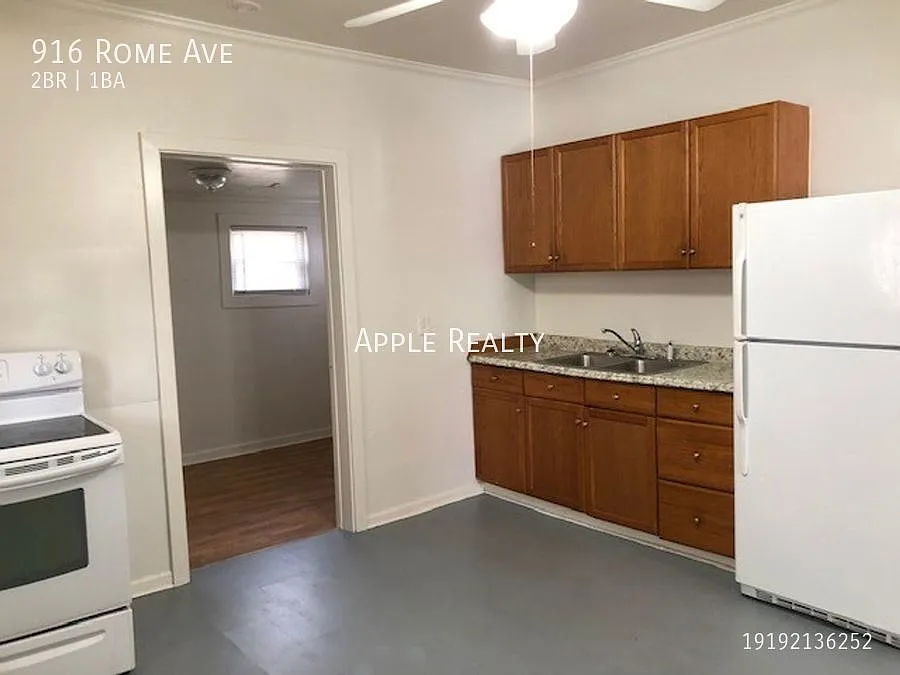 916 Rome Ave - Available now! — Photo 3