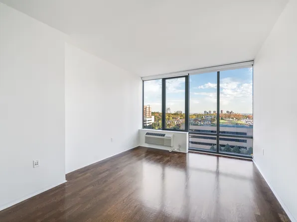 2030 Hudson Street image 265 of 284