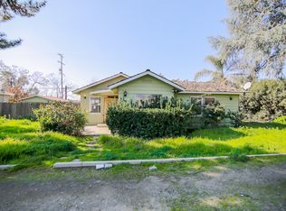 433 S Valencia Blvd, Woodlake, CA 93286