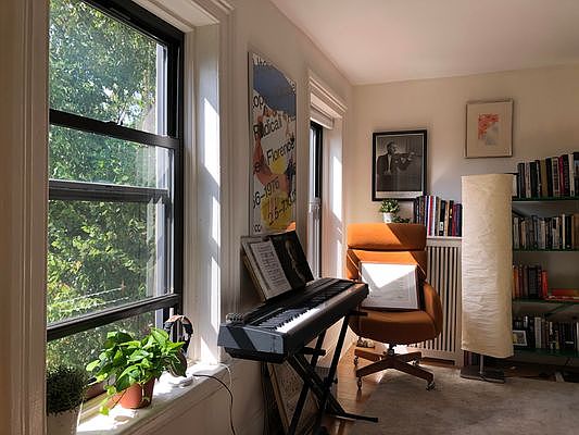 1st image of 412 9th St #4R