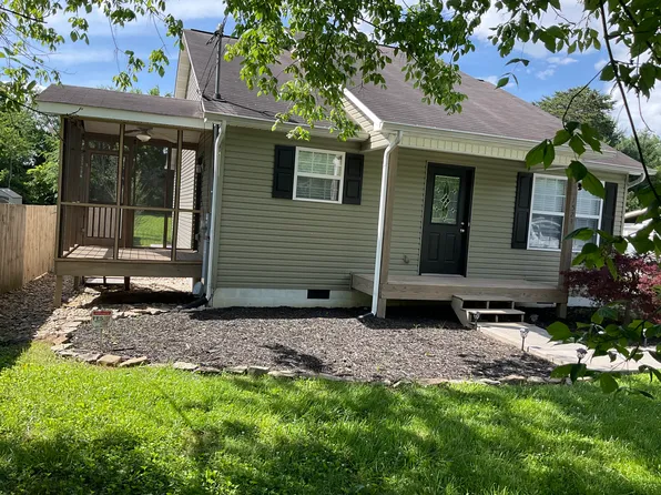 1521 Cunningham Rd, Knoxville, TN 37918