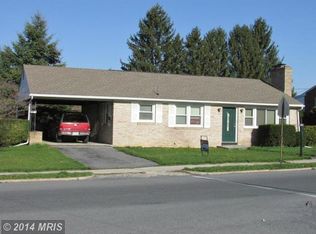 305 Grandview Ave, Chambersburg, PA