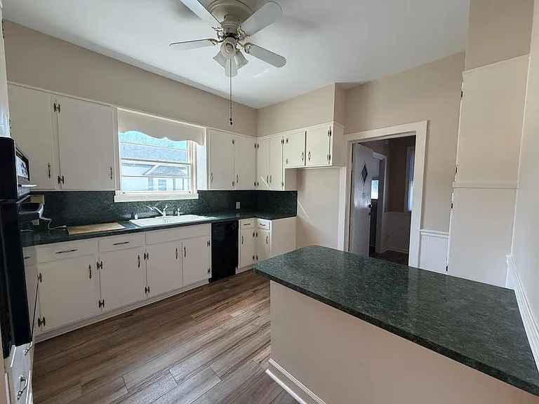 1541 Ebenezer Rd — Photo 7