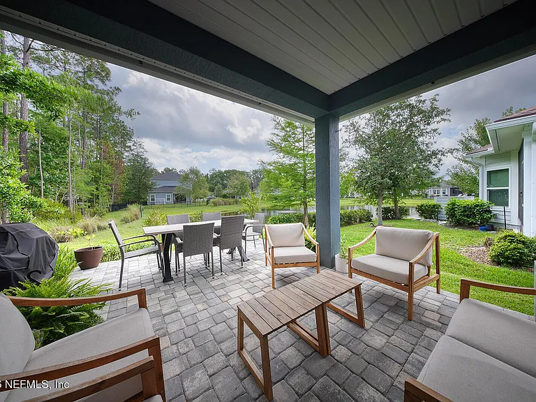 110 Cottage Green Pl — Photo 32