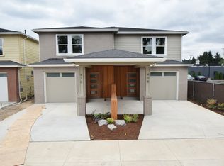410 E Main St, Silverton, OR 97381