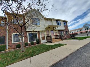 15896 Orchard Ln, Roseville, MI 48066