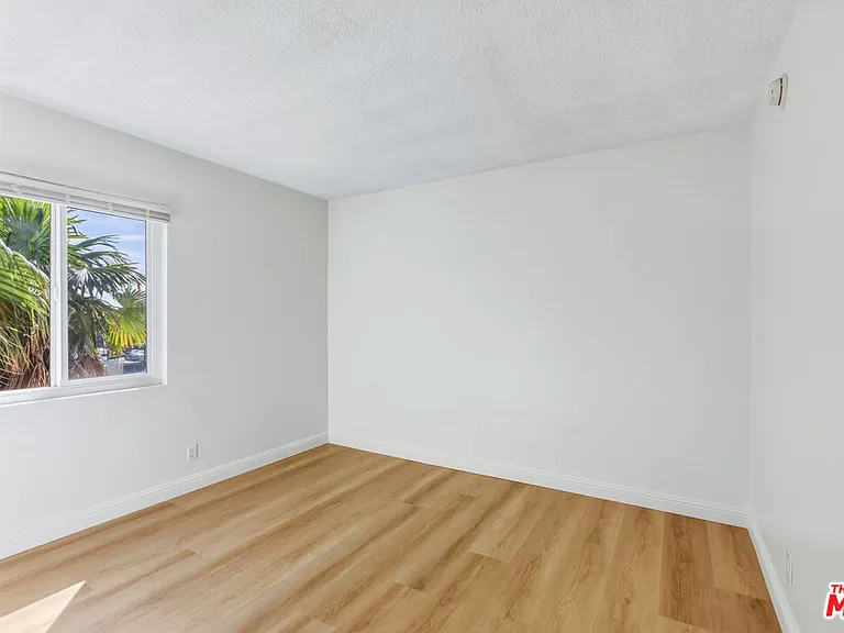 5117 Crenshaw Blvd #7 — Photo 17
