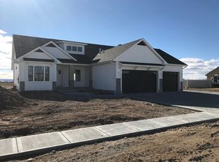 2098 E Cedar Point Ln, Idaho Falls, ID 83401