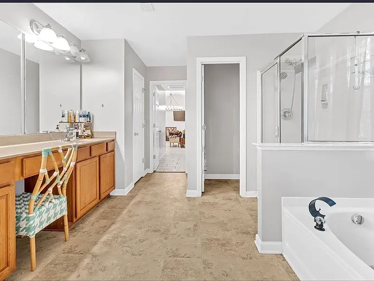 5077 Stonewood Pines Dr — Photo 9