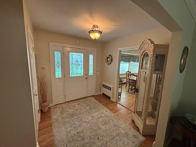 288 Maplewood Rd — Photo 3