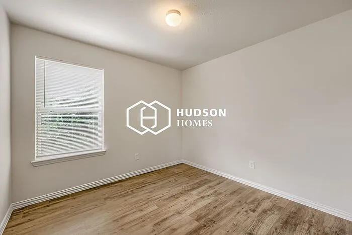 3331 K Ave — Photo 8