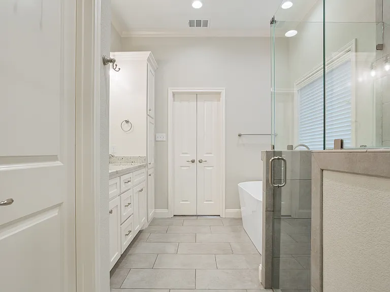 10420 Fallen Leaf Dr — Photo 18