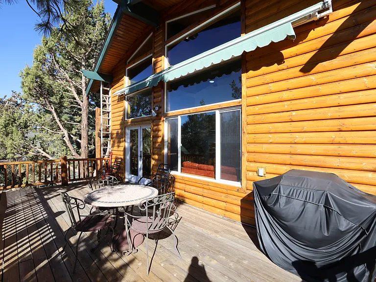 43615 Wolf Rd — Photo 13