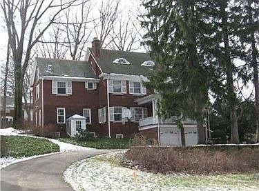 1st image of 1215 Chestnut Hl
