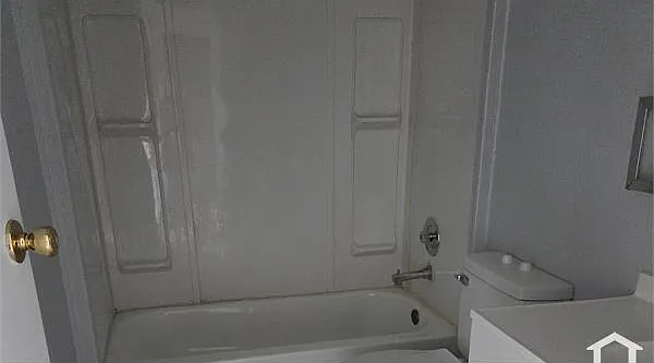 2740 E Bonanza Rd — Photo 3