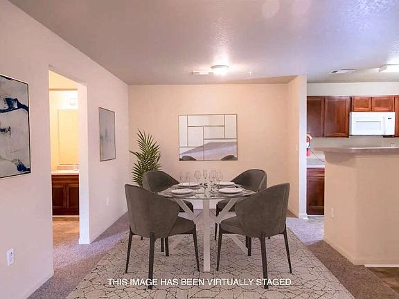 Dining area off the kitchen