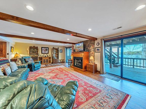 5th image of 3131 Timberwood Ln