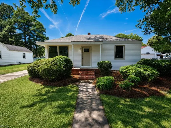 2317 Wildwood Rd, Chesapeake, VA 23323