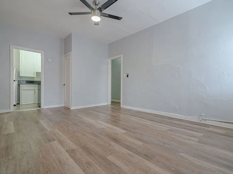 130 N Westmoreland Ave — Photo 15