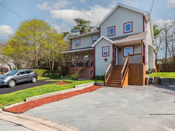 36 Oakvale Ct, Halifax, NS B3T 1K7