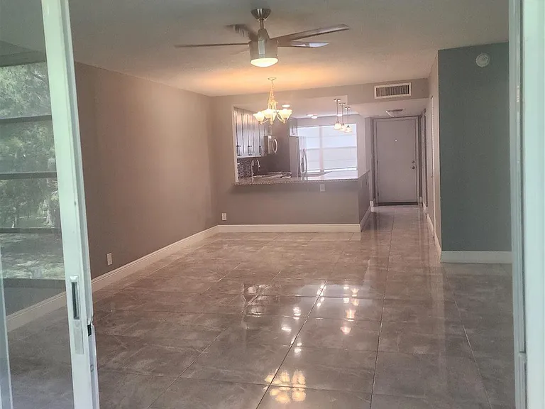 8205 NW 61st St #B202 — Photo 19
