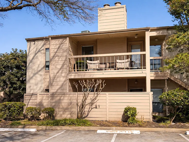 2125 Augusta Dr #484 — Photo 28
