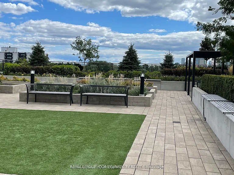 1 Grandview Blvd #1015 — Photo 20