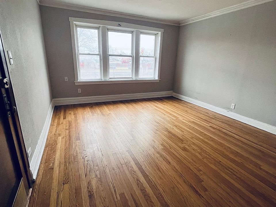 1st image of 2119 S 51st Ave #9