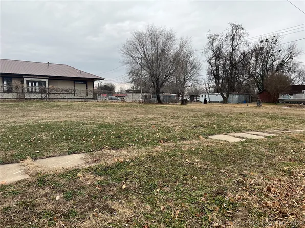 W Hickory Ave, Fort Gibson, OK 74434