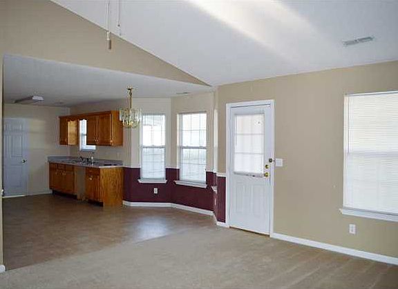 5th image of 587 N Peppercorn Ln