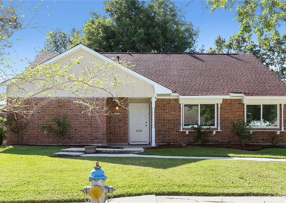 1st image of 2239 Saint Nick Dr