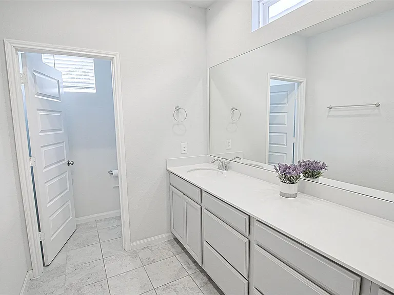 10005 Brickhouse Dr — Photo 24