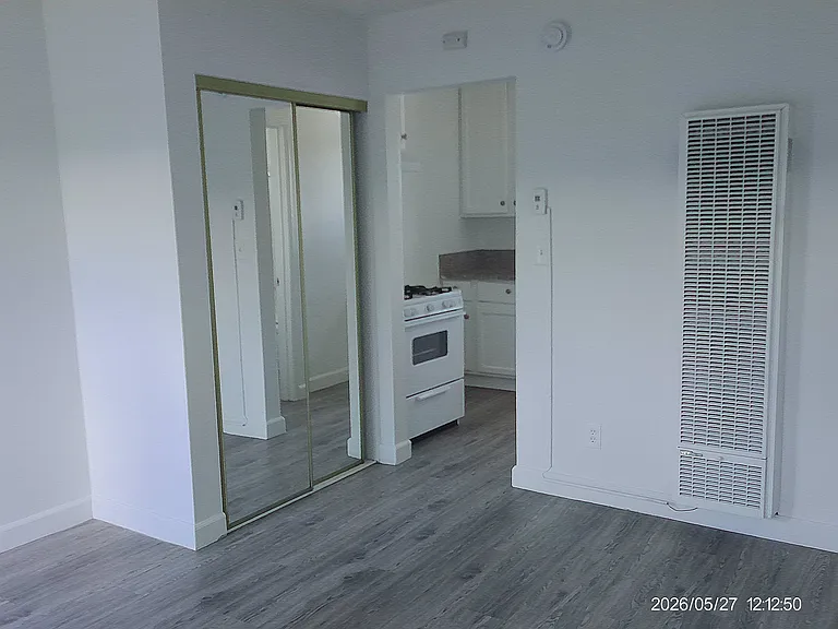 14753 Blythe St #16 — Photo 7