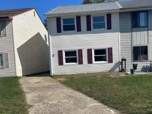 11 Fomal Ct, Turnersville, NJ 08012