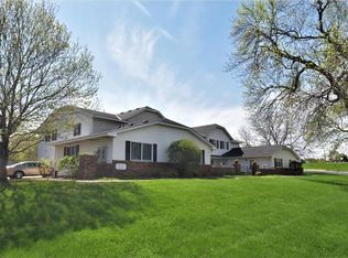 615 Whispering Ln #7, Hastings, MN 55033