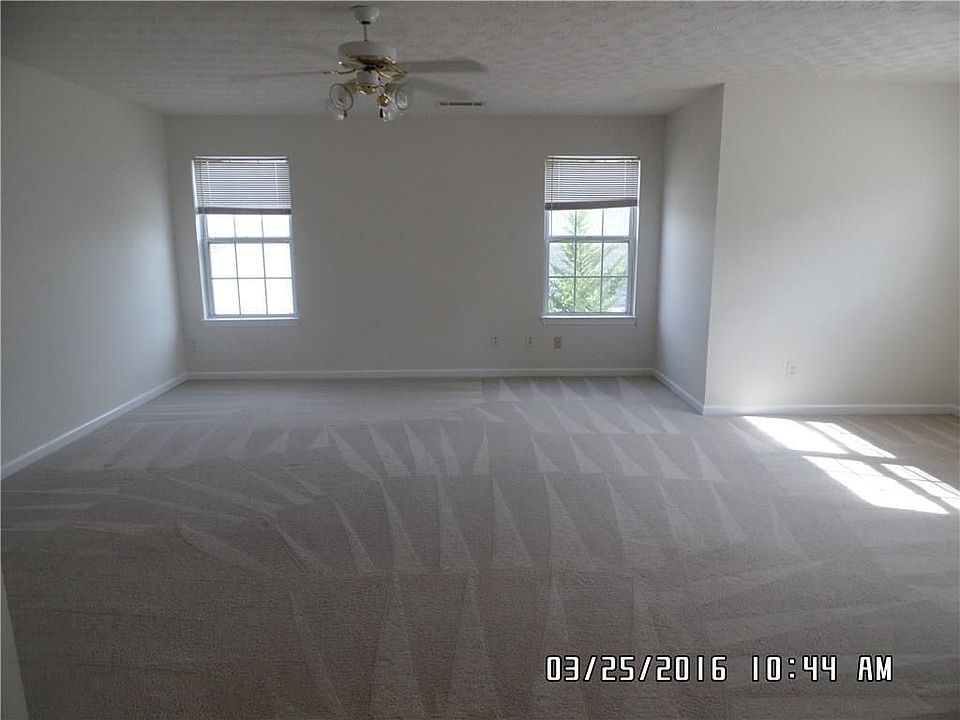 2nd image of 1024 Brighton Cove Trl