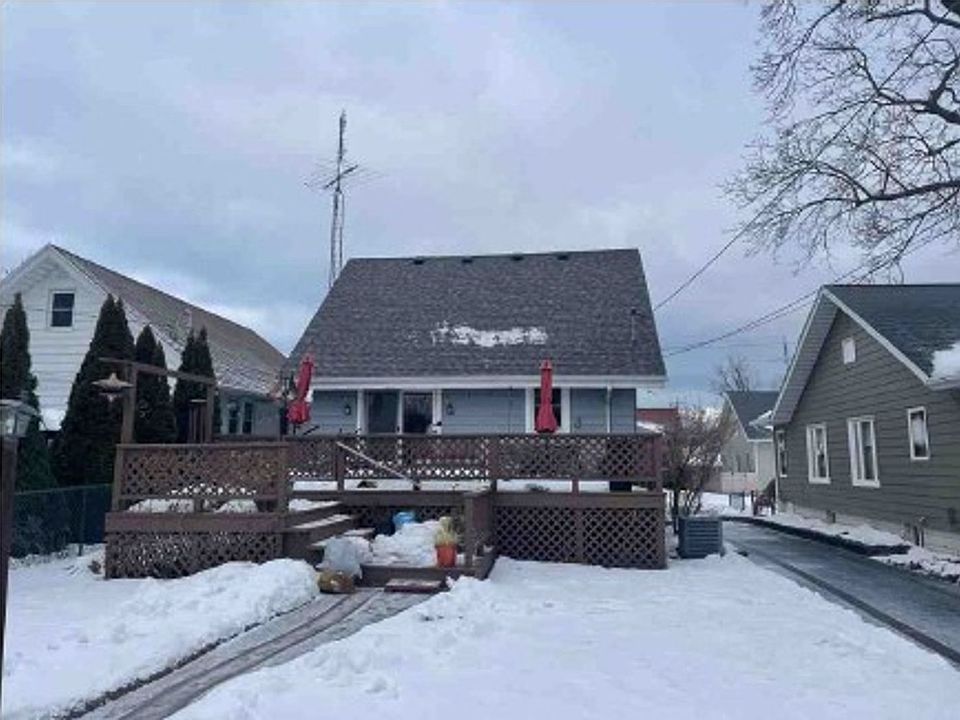 2nd image of 826 Greenwood Ave