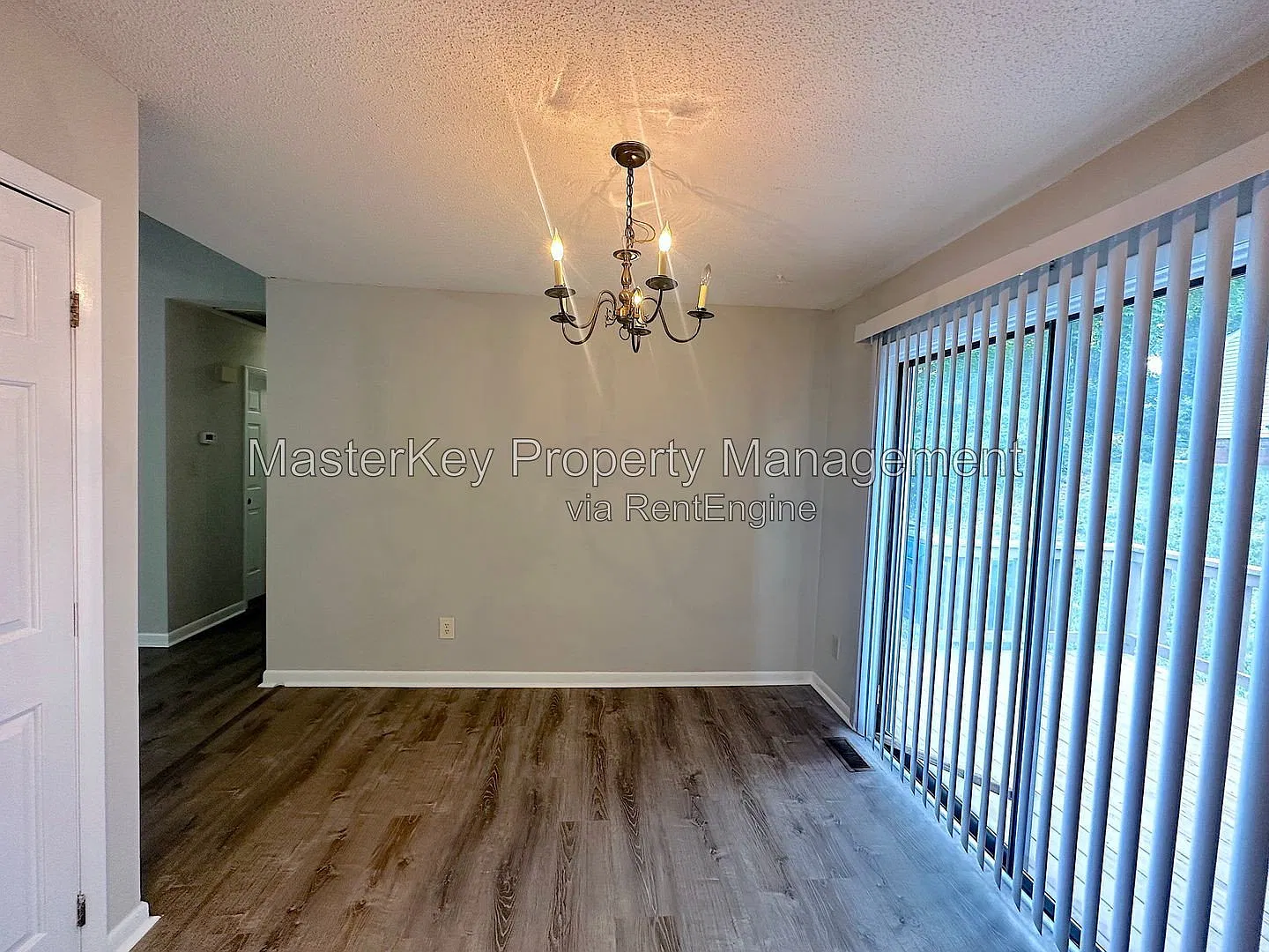 2 bed, 2.0 bath, 875 sqft, $1,600 — Photo 4