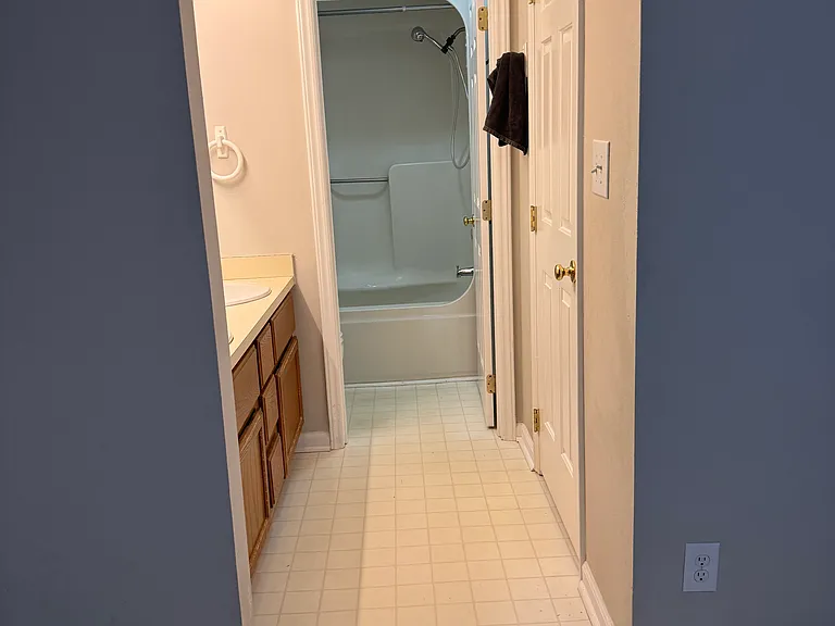 109 Killam Ct #2B — Photo 7