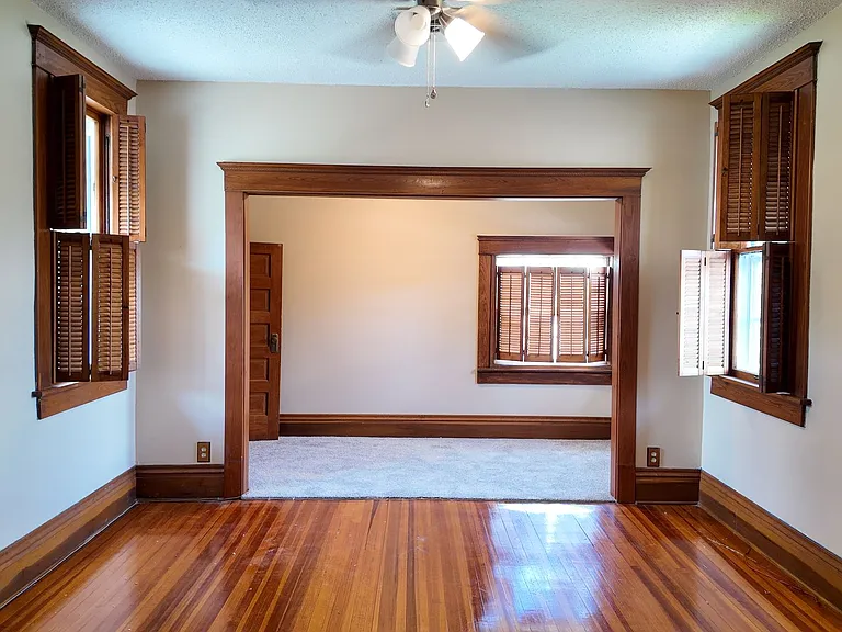 109 W High St — Photo 15
